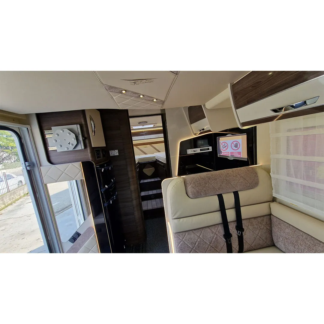 McLouis Yearling 83 - immagine 8