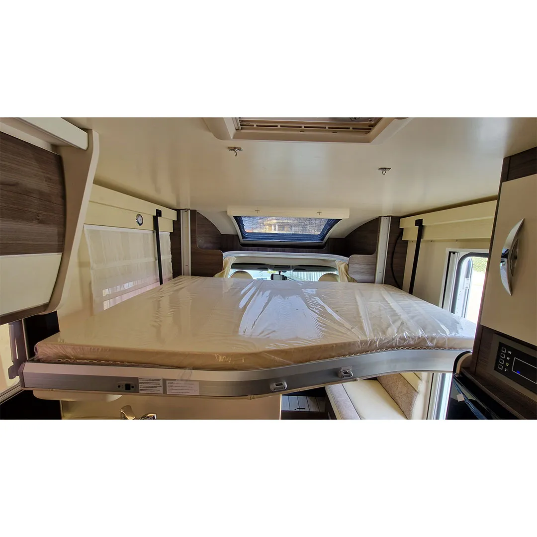 McLouis Yearling 83 - immagine 5