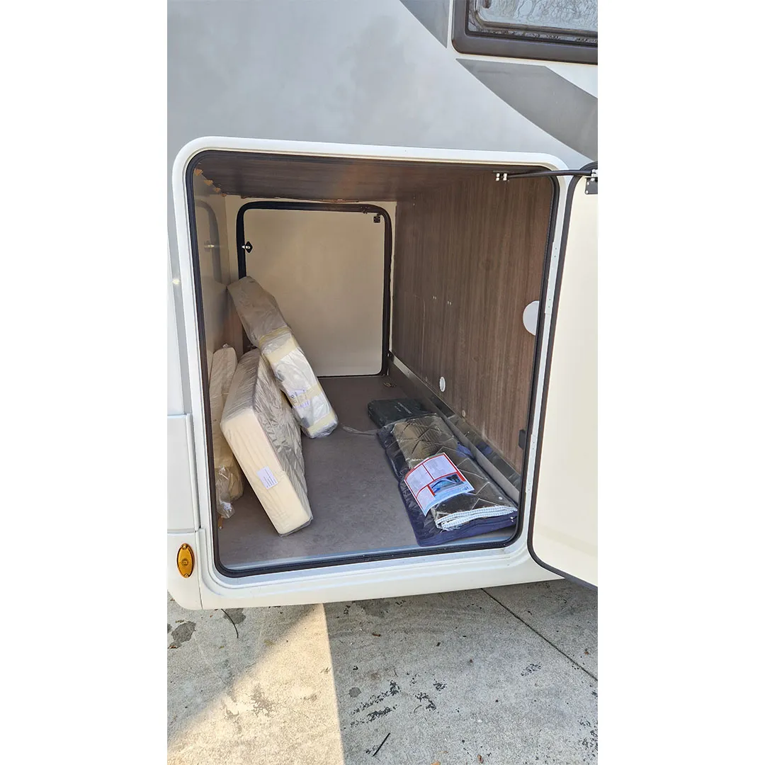 McLouis Yearling 83 - immagine 25