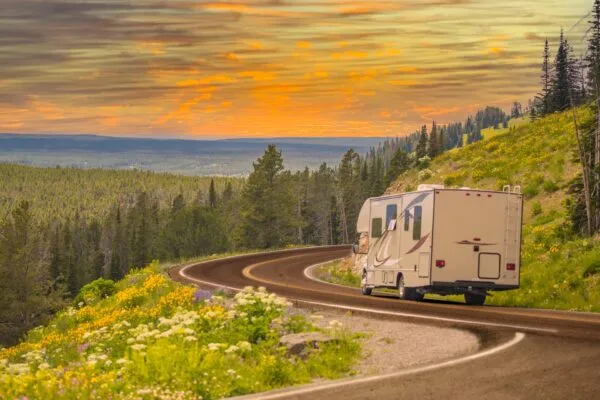 Cosa Portare in Camper La Checklist Completa per il Tuo Prossimo Viaggio