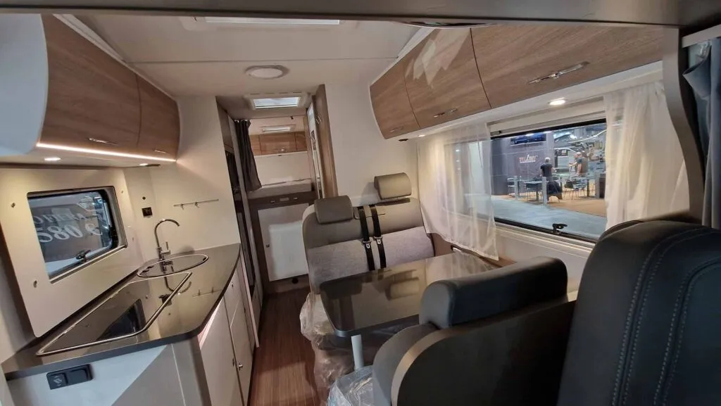 noleggio di un camper interni