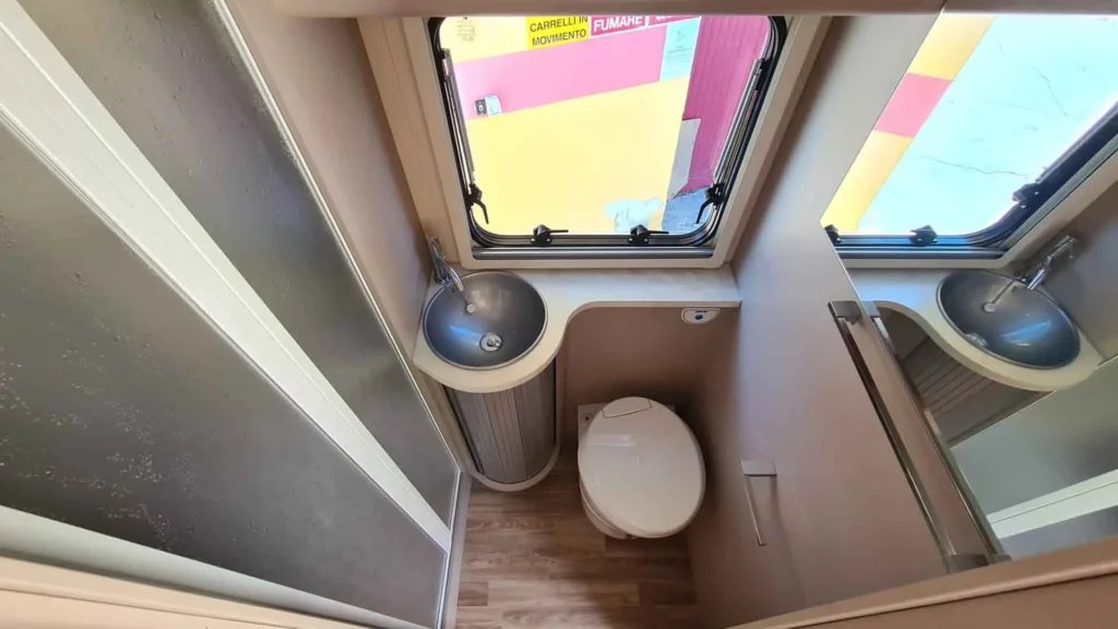 noleggio di un camper bagno
