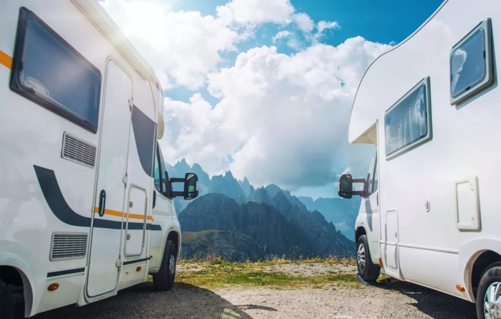Camper sul lago di garda paesaggio